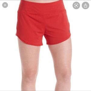 NWT Oiselle OG Roga Shorts, size 06